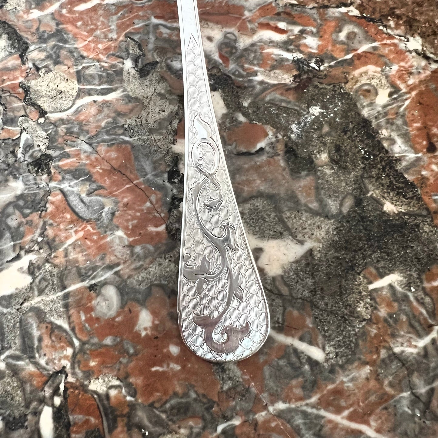 Cuillère à saupoudrer en argent, Philippe Berthier (dès 1847)