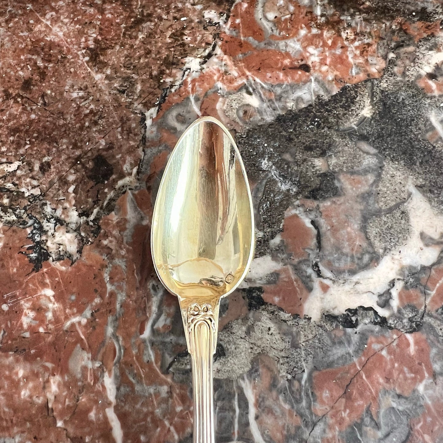Cuillère à thé en argent massif & en vermeil, style Louis XVI, France