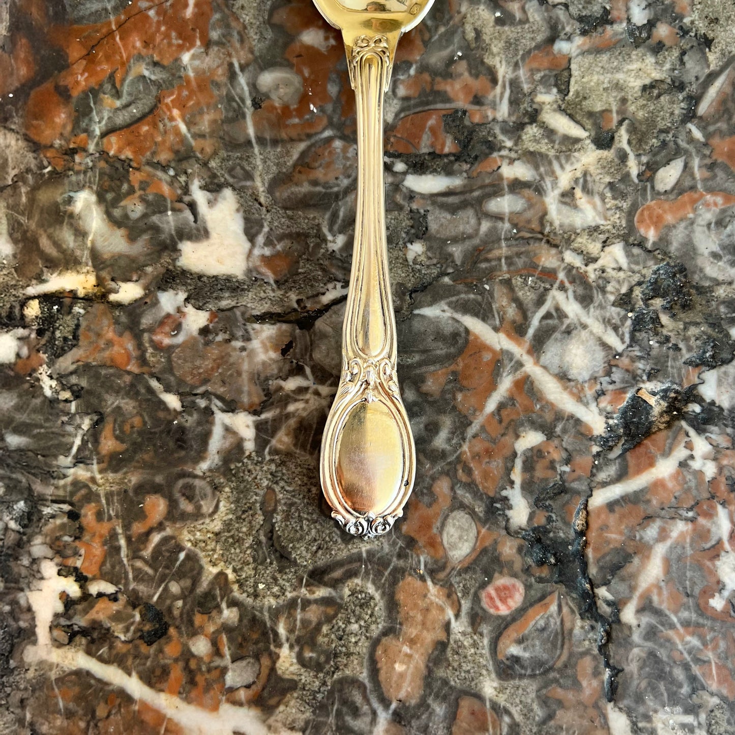 Cuillère à thé en argent massif & en vermeil, style Louis XVI, France