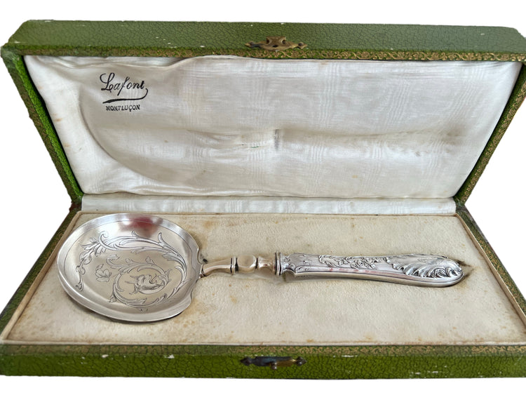 Louche à crème en argent fourré et métal doré, Art Nouveau