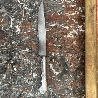 Service à gibier de style Louis XVI, en métal argenté & acier