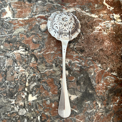 Cuillère à saupoudrer