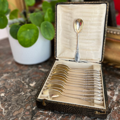 Cuillères à oeuf à la coque, en argent & vermeil, 12pcs, Hénin & Cie