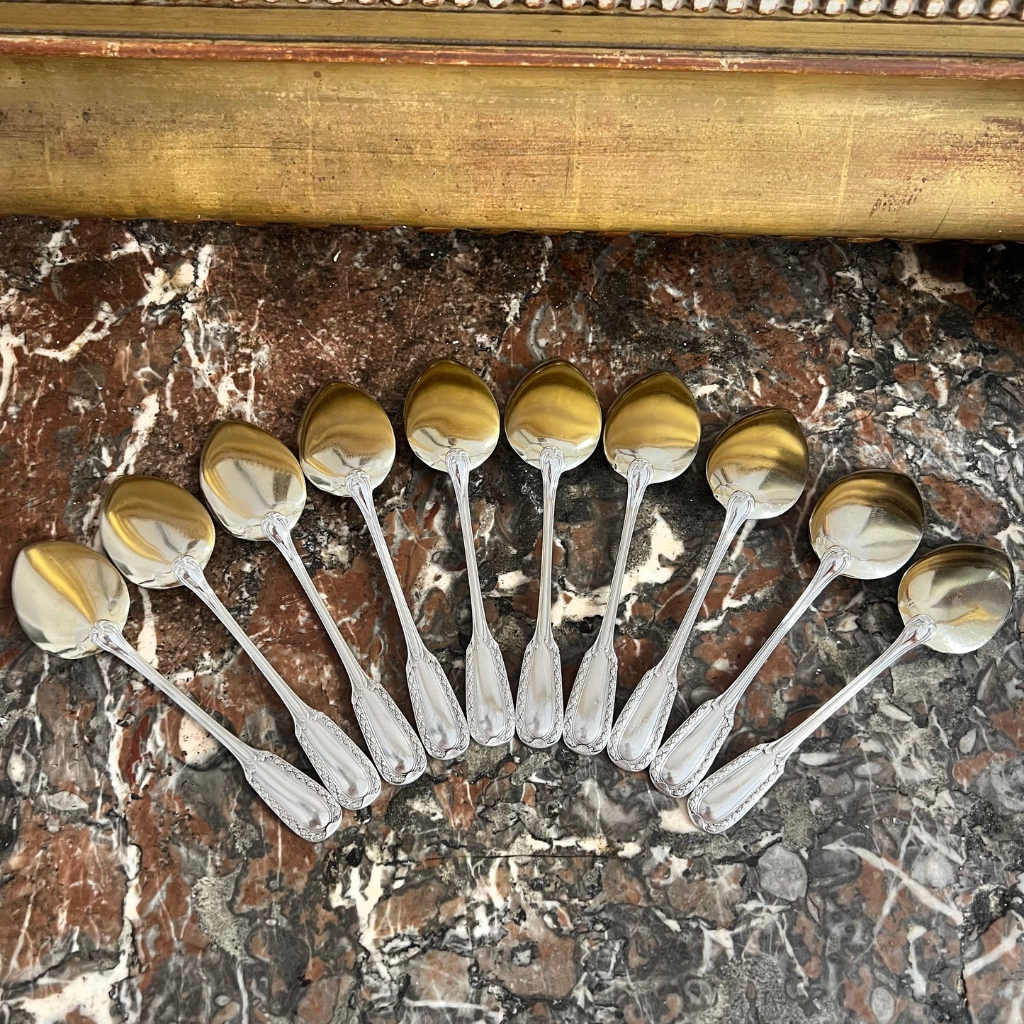 10 Cuillères à glace, Puiforcat, argent massif & vermeil, Modèle Suffren (circa 1904)